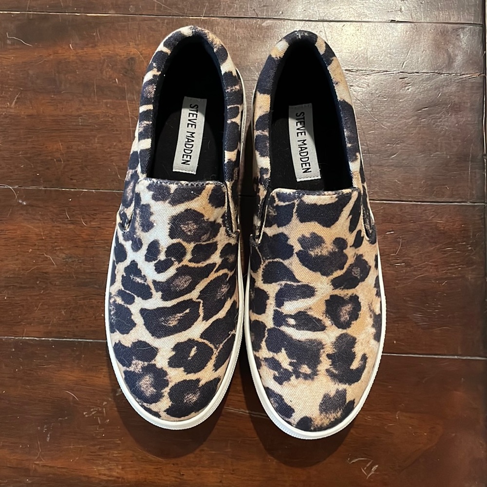 Steve Madden women’s cheetah print shoe